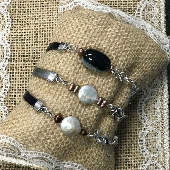 Metallic color leather handmade bracelet - Picture 1 of 7